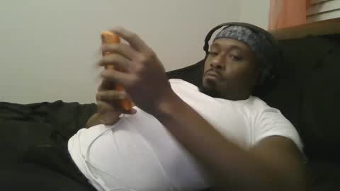 Snapshot of urbandicc214 chatting on 02/12/25, 11:18 UrbanDicc online show from 02/12/25, 11:18