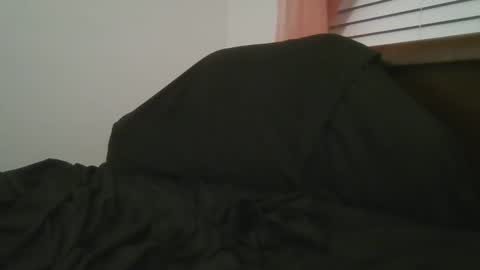 Snapshot of urbandicc214 chatting on 02/13/25, 04:43 UrbanDicc online show from 02/13/25, 04:43