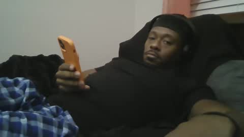 Snapshot of urbandicc214 chatting on 02/21/25, 09:02 UrbanDicc online show from 02/21/25, 09:02