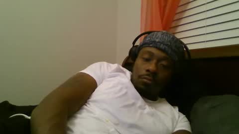 Snapshot of urbandicc214 chatting on 02/23/25, 07:44 UrbanDicc online show from 02/23/25, 07:44