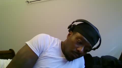 Snapshot of urbandicc214 chatting on 02/26/25, 10:31 UrbanDicc online show from 02/26/25, 10:31