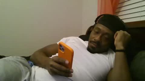 Snapshot of urbandicc214 chatting on 02/28/25, 03:04 UrbanDicc online show from 02/28/25, 03:04