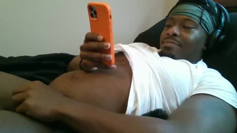 Snapshot of urbandicc214 chatting on 03/01/25, 02:34 UrbanDicc online show from 03/01/25, 02:34