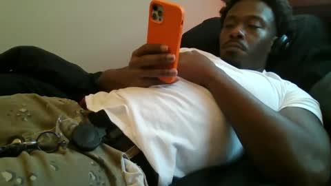 Snapshot of urbandicc214 chatting on 03/02/25, 07:56 UrbanDicc online show from 03/02/25, 07:56