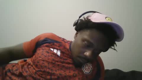 Snapshot of urbandicc214 chatting on 03/06/25, 02:19 UrbanDicc online show from 03/06/25, 02:19