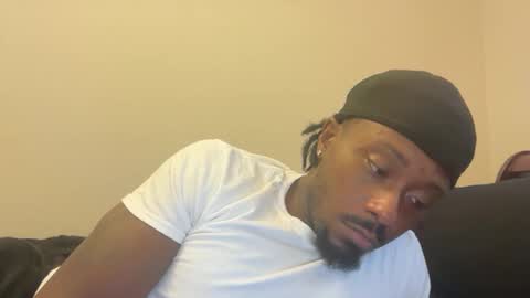 Snapshot of urbandicc214 chatting on 09/10/25, 12:21 UrbanDicc online show from 09/10/25, 12:21