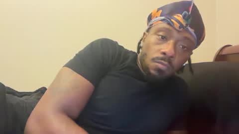 Snapshot of urbandicc214 chatting on 09/12/25, 03:17 UrbanDicc online show from 09/12/25, 03:17