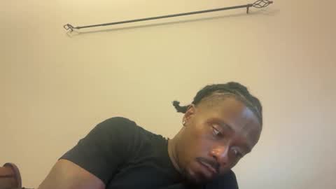 Snapshot of urbandick5 chatting on 09/23/25, 10:35 urbandick5 online show from 09/23/25, 10:35