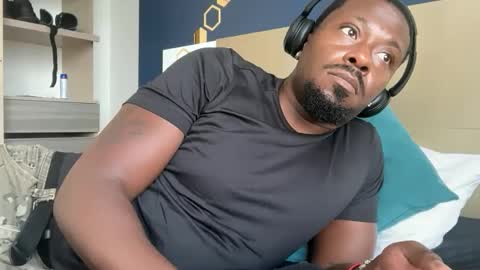 urbandick5 online show from 04/01/26, 01:41