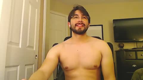 Snapshot of urbonbon_3 chatting on 11/23/25, 04:45 Love ur Marshmellow online show from 11/23/25, 04:45