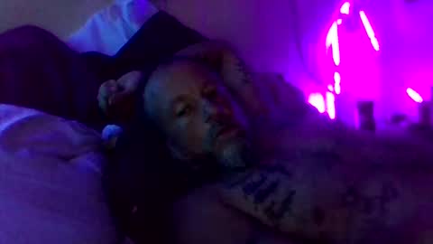 urdaddy875867 online show from 09/14/25, 01:32