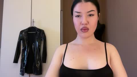 Margo online show from 12/17/25, 08:09