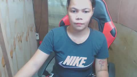 urdimplegurl online show from 11/06/25, 07:53