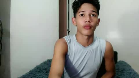 urdreamboy_clarin online show from 06/12/26, 03:16