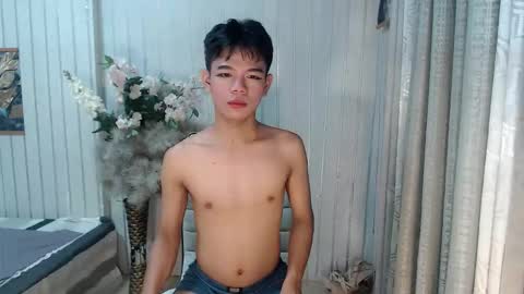 urdreamboy_doms online show from 04/13/26, 06:02