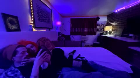 UrFavoriteDreamTeam online show from 03/14/26, 09:37