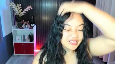 Scarlet online show from 10/26/25, 05:02