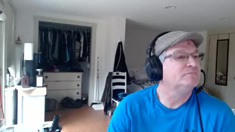 Snapshot of urfavteach50 chatting on 01/09/25, 04:49 Gregor online show from 01/09/25, 04:49