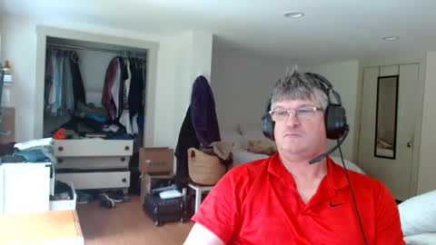 Snapshot of urfavteach50 chatting on 09/13/25, 02:39 Gregor online show from 09/13/25, 02:39