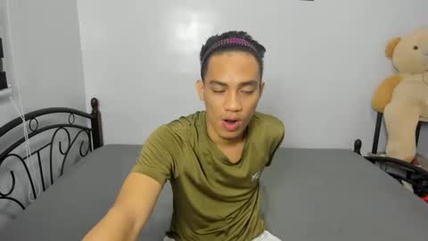 urfucker_vinz online show from 02/06/26, 01:36