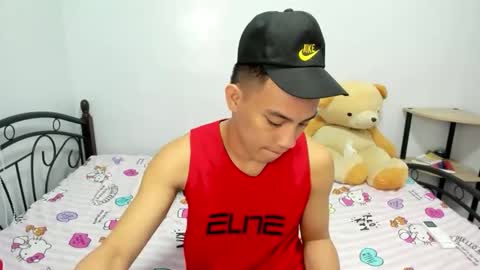 urfucker_vinz online show from 02/28/26, 12:17