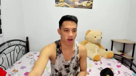 Snapshot of urfucker_vinz chatting on 03/04/26, 12:44 urfucker_vinz online show from 03/04/26, 12:44