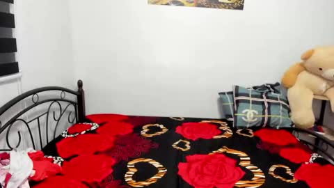 Snapshot of urfucker_vinz chatting on 03/08/26, 01:15 urfucker_vinz online show from 03/08/26, 01:15