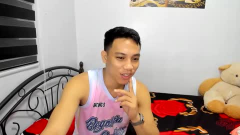 Snapshot of urfucker_vinz chatting on 04/07/26, 01:33 urfucker_vinz online show from 04/07/26, 01:33