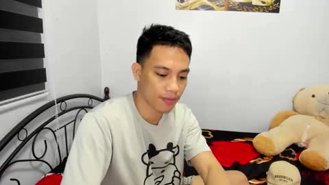 Snapshot of urfucker_vinz chatting on 04/08/26, 01:11 urfucker_vinz online show from 04/08/26, 01:11