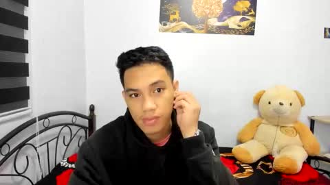 Snapshot of urfucker_vinz chatting on 04/11/26, 12:31 urfucker_vinz online show from 04/11/26, 12:31