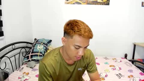 urfucker_vinz online show from 06/01/26, 03:47