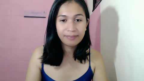 Snapshot of urgirlnabyx chatting on 12/15/24, 01:02 Call me naby online show from 12/15/24, 01:02