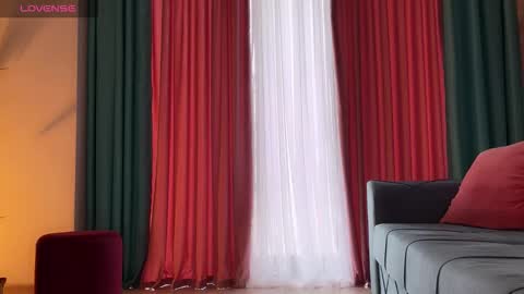 Jenny online show from 09/11/25, 12:27