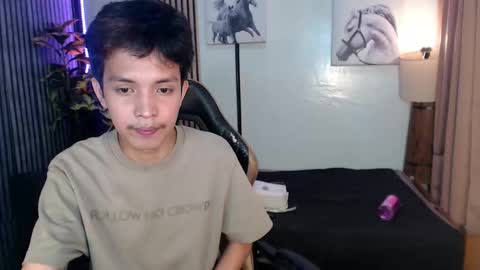 urhot_johny online show from 04/14/26, 12:00