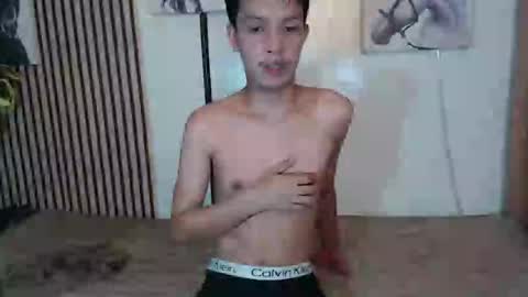 urhot_johny online show from 05/25/26, 03:12