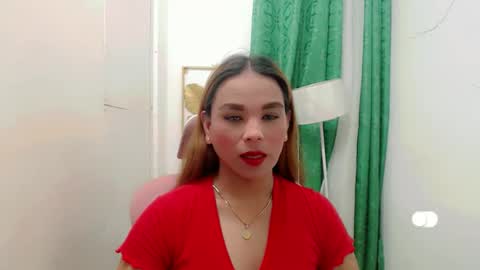 Snapshot of urhotdana chatting on 12/01/25, 09:14 Diane online show from 12/01/25, 09:14