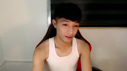 Snapshot of urhotethanxx chatting on 06/22/26, 04:37 Ethan online show from 06/22/26, 04:37