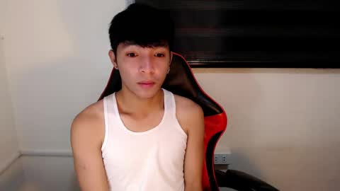 Snapshot of urhotethanxx chatting on 07/14/26, 05:40 Ethan online show from 07/14/26, 05:40