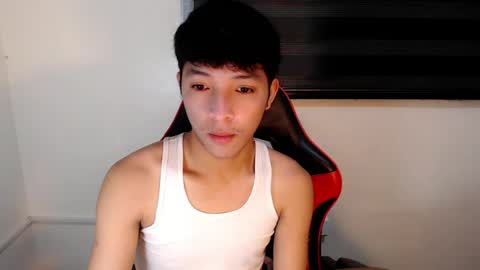 Snapshot of urhotethanxx chatting on 07/18/26, 12:15 Ethan online show from 07/18/26, 12:15