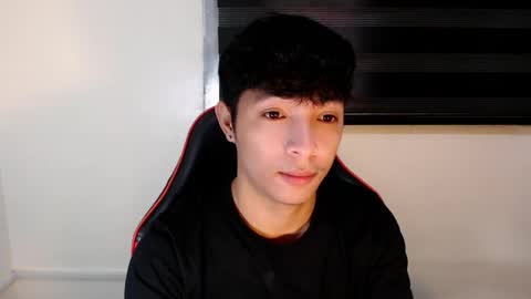 Snapshot of urhotethanxx chatting on 07/20/26, 11:51 Ethan online show from 07/20/26, 11:51