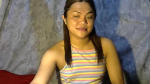 Snapshot of urhottie_bella chatting on 05/12/26, 12:24 urhottie_bella online show from 05/12/26, 12:24