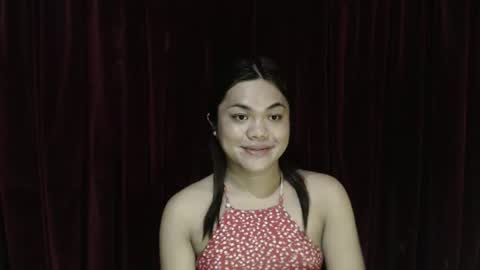 Snapshot of urhottie_bella chatting on 05/21/26, 05:36 urhottie_bella online show from 05/21/26, 05:36