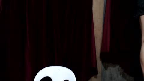 urhottie_bella online show from 06/23/26, 04:21