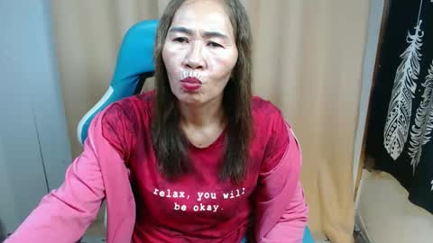 urhotvivian11 online show from 09/28/25, 02:50