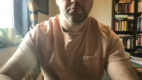 Snapshot of urhungdaddy8 chatting on 11/19/25, 11:43 Hung Daddy online show from 11/19/25, 11:43