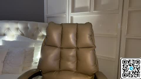 Kristina online show from 04/10/26, 01:11