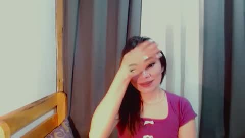 urlovely_che online show from 12/14/25, 11:31