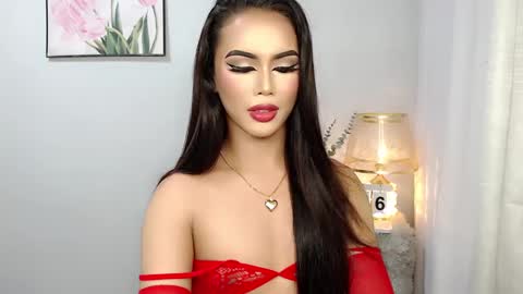 Snapshot of urlovelyangelts chatting on 12/06/24, 09:21 ANGEL online show from 12/06/24, 09:21