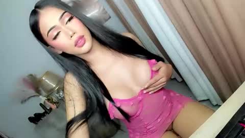 Snapshot of urlovelyangelts chatting on 11/10/25, 08:52 ANGEL online show from 11/10/25, 08:52