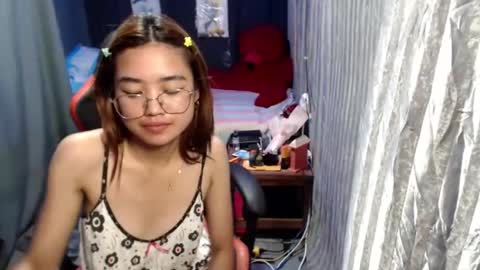 urlovelychinita online show from 01/03/25, 04:44